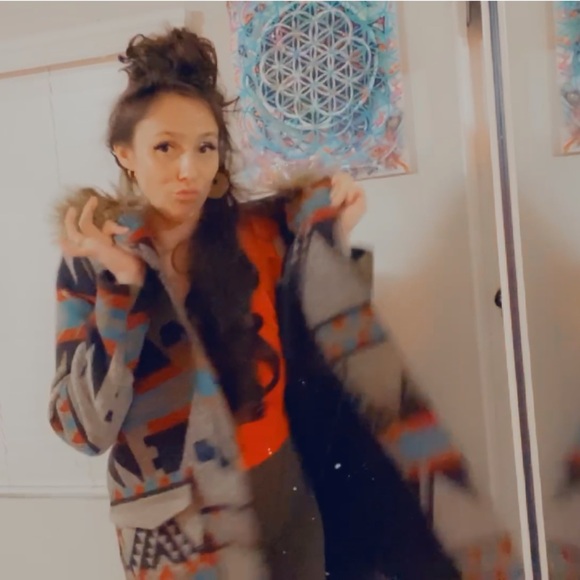 Winter Coat - Picture 4 of 9